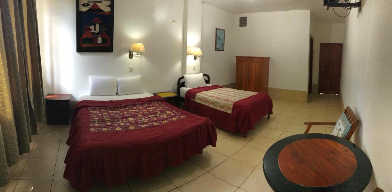 Hotel Pacifico Puerto López Zimmer foto
